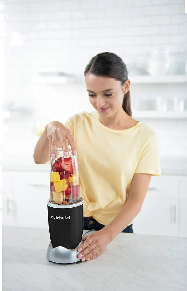 Nutribullet Pro 900W Single-Serve Blender Exclusive Bundle (Black Stainless)5