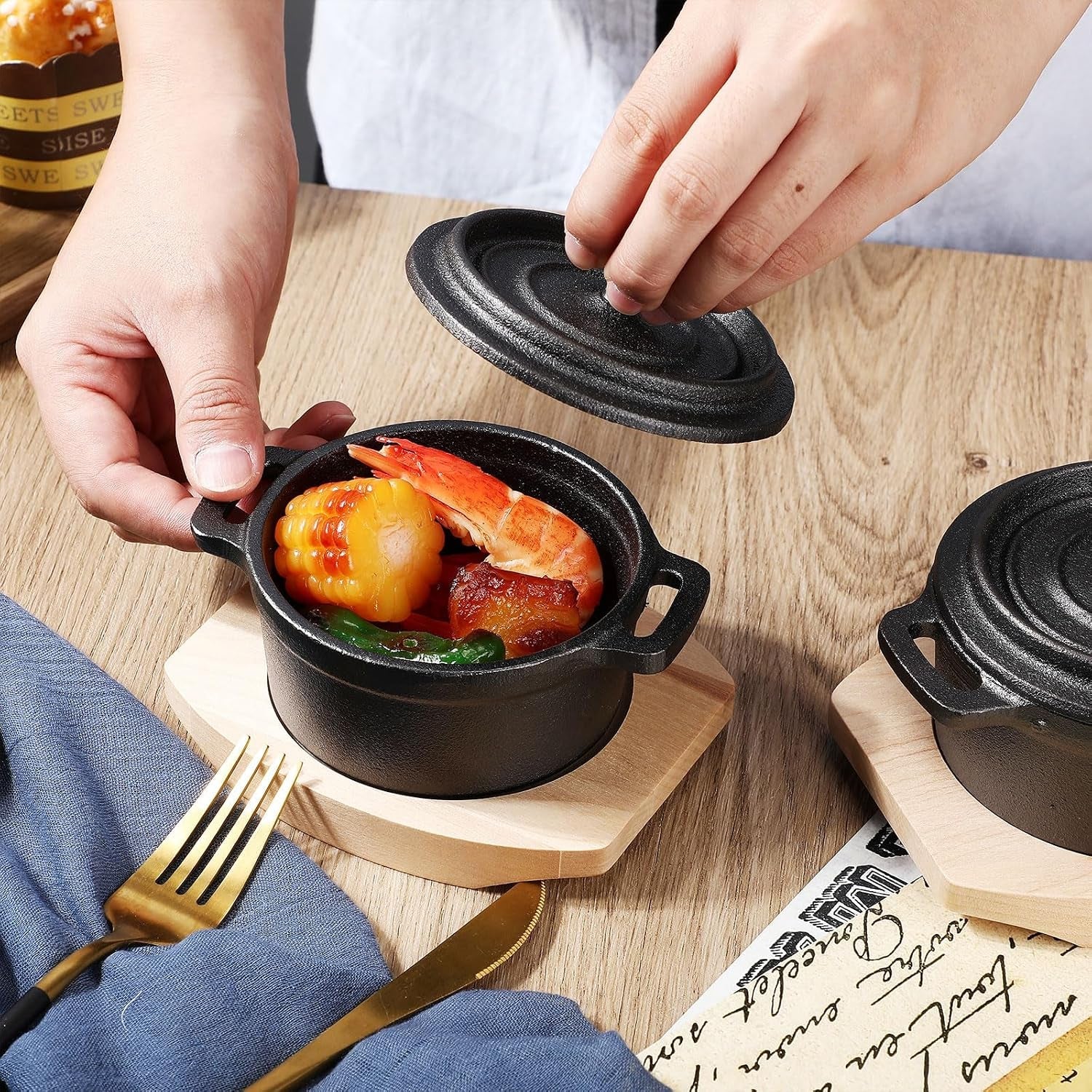 2-sets-17-oz-mini-cast-iron-dutch-oven-lid-and-wooden-base-pre-seasoned-cast-iron-casserole-with-dual-handles-small-black-casserole-dishes-for-oven-use-marinate-cook-bake-gift-giving