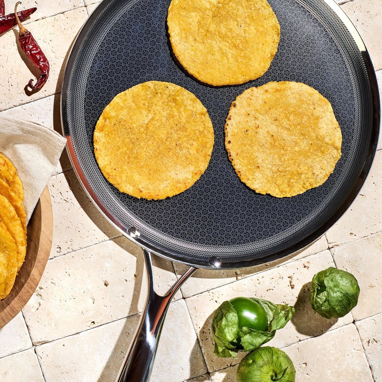 hexclad-12-hybrid-nonstick-griddle-pan-bbq-dishwasher-and-oven-safe-stay-cool-handles-oven-safe-up-to-900-f-compatible-with-all-cooktops-induction-ready