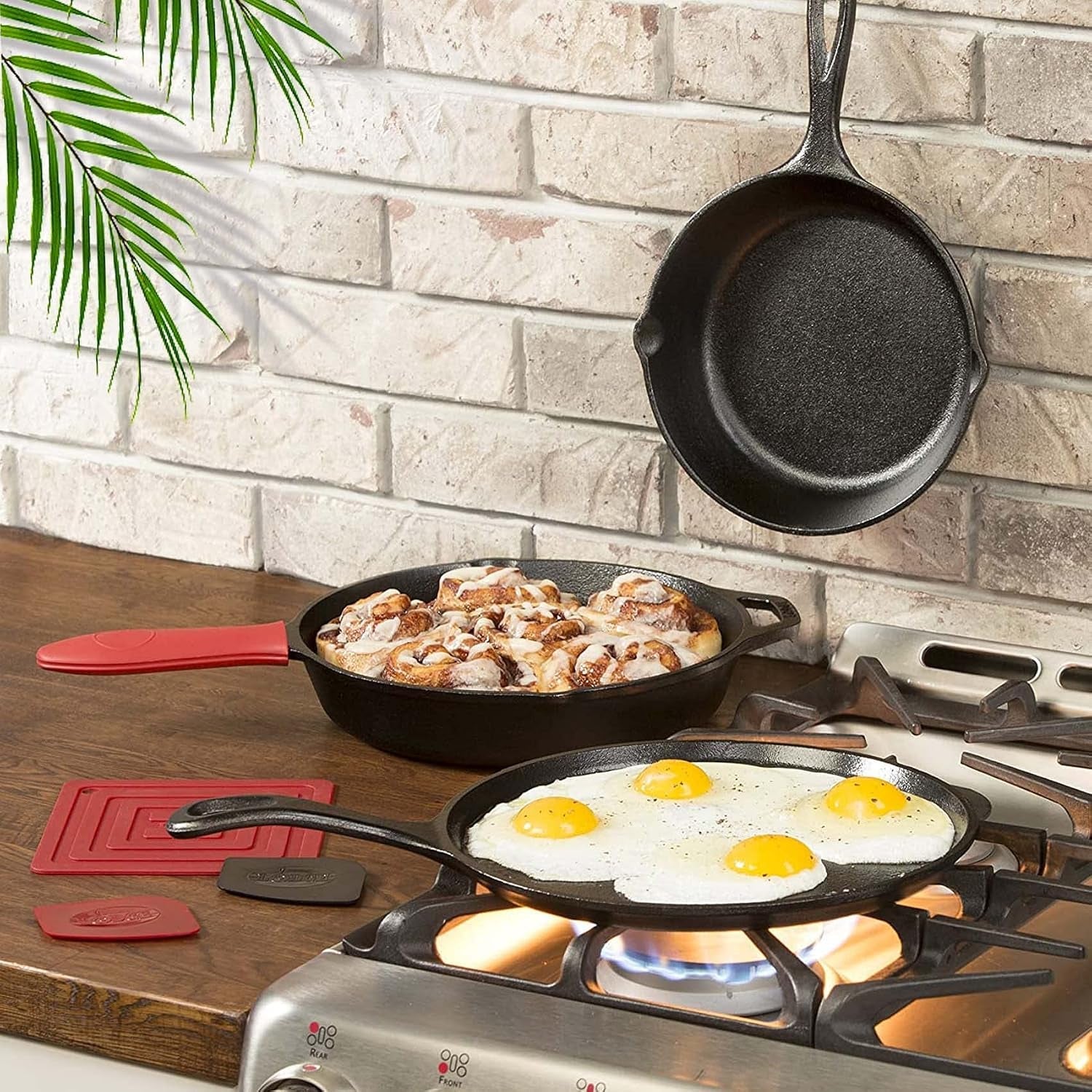 cast-iron-skillets-3-piece-set-6-8-10-pre-seasoned-pan-set-cast-iron-with-3-heat-resistant-silicone-handle-holders-indoor-outdoor-use-oven-grill-stovetop-induction-safe-cookwar