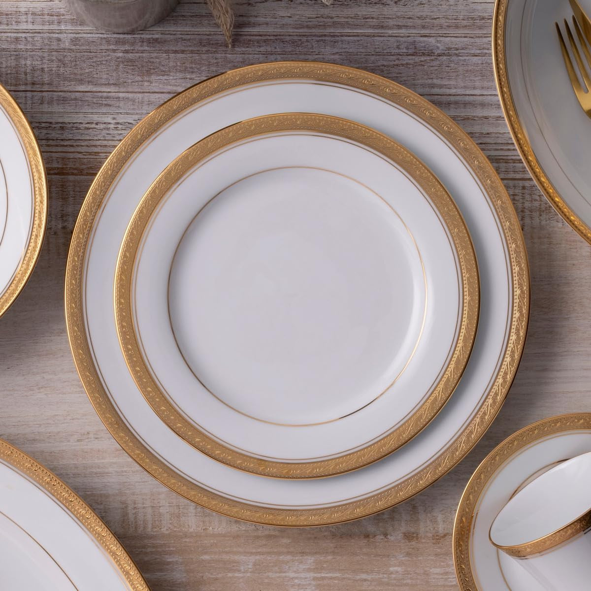 crestwood-gold-50-piece-set-service-for-8-in-white