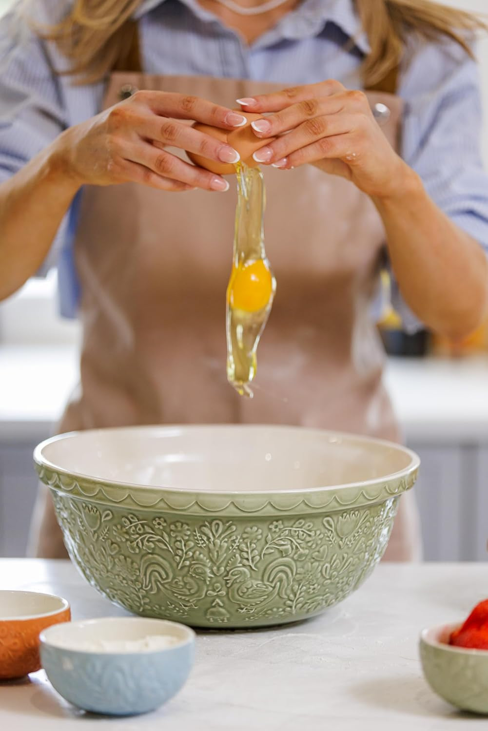 home-to-roost-mixing-bowl-29cm-earthenware-bowl-with-embossed-hen-cockerel-design-4l-capacity-classic-bakeware-for-dough-pastry-cake-mixing-dishwasher-freezer-safe