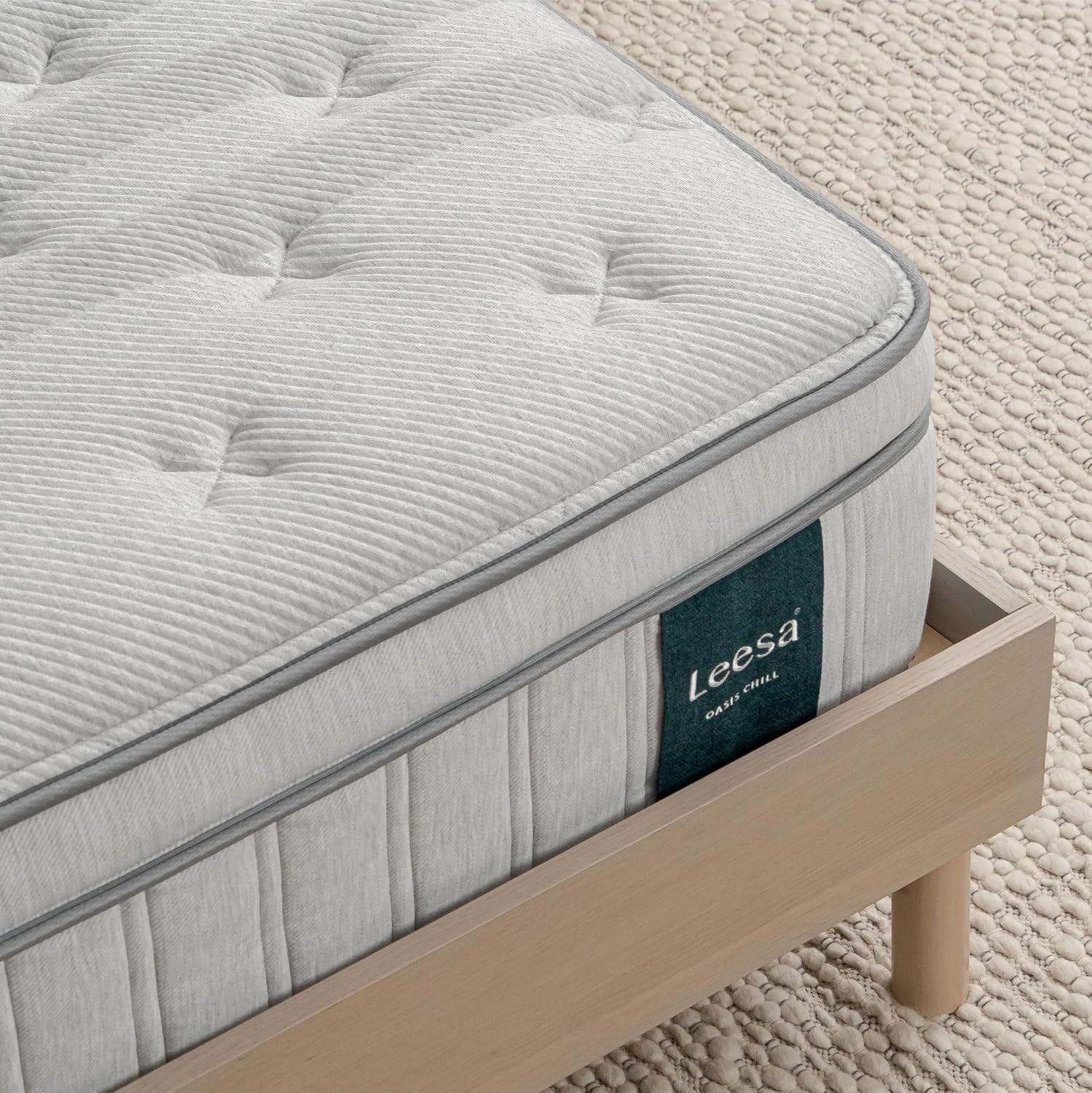 leesa-oasis-chill-13-5-hybrid-mattress-cushion-firm-queen-certipur-us-certified-foam-120-night-trial