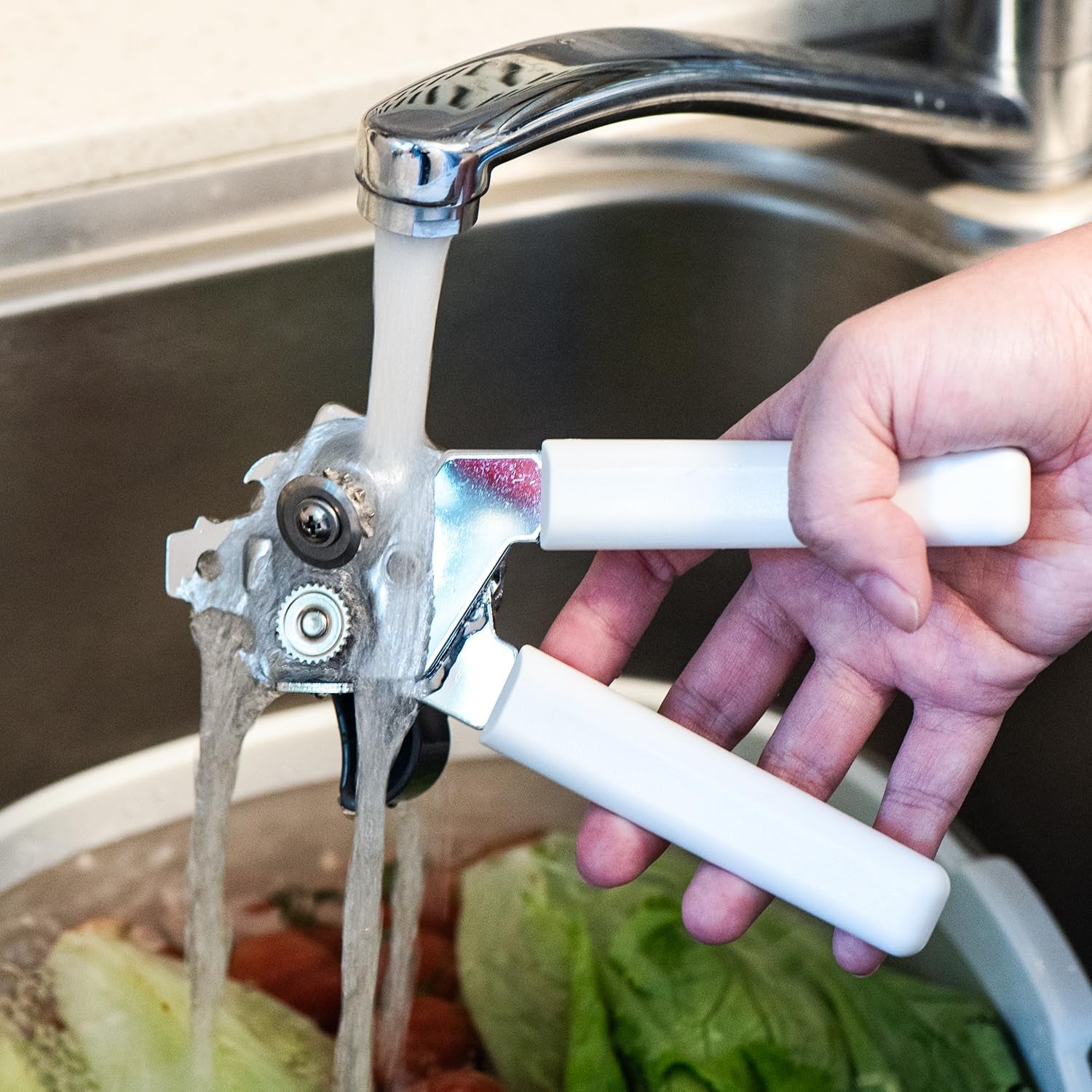can-opener-manual-can-openers-hand-held-with-comfort-anti-slip-handles-heavy-duty-stainless-steel-can-opener-smooth-edge-and-bottle-openers-easy-turn-can-openers-for-seniors-kitchen-white