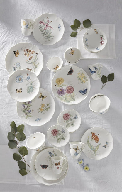 Butterfly Meadow Porcelain 28-Piece Dinnerware Set for 44