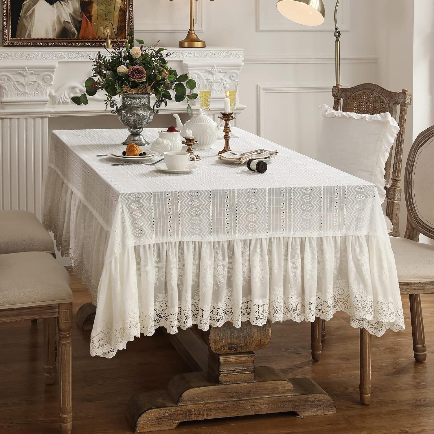 vintage-french-lace-cotton-table-cloth-rectangular-67x118-neumann