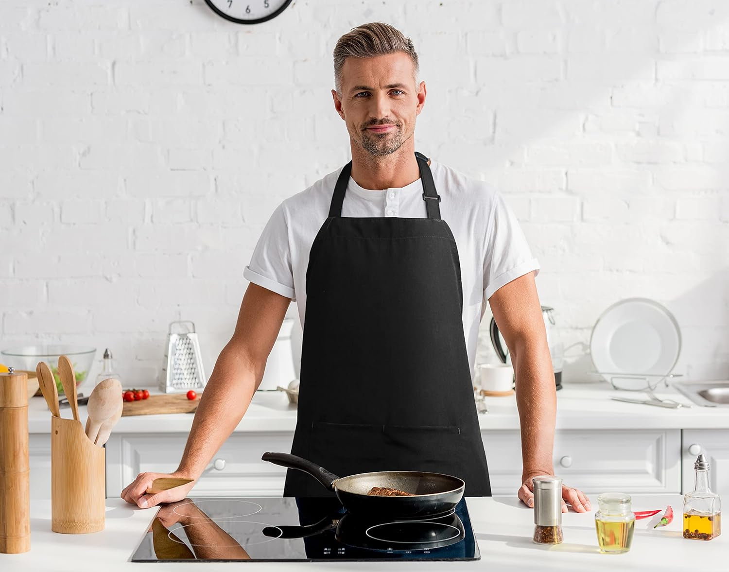 2-pack-bib-apron-adjustable-with-2-pockets-water-and-oil-resistant-cooking-kitchen-chef-apron-for-women-men