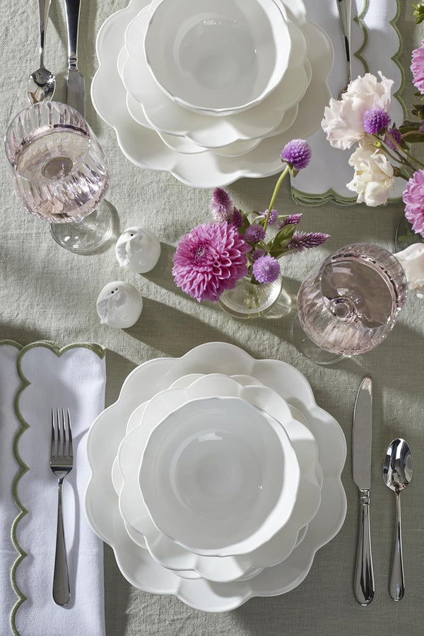 Studio 1414 Scallop Bone China 16-Piece Dinnerware Set for 48