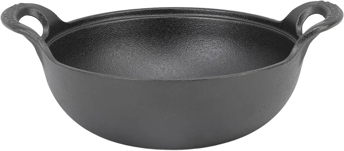cast-iron-wok-pan-14-inch-pre-seasoned-flat-bottom-stir-fry-skillet-with-wooden-lid-and-handle-oven-safe-for-asian-cooking-stir-fry-soup-and-stew-25cm