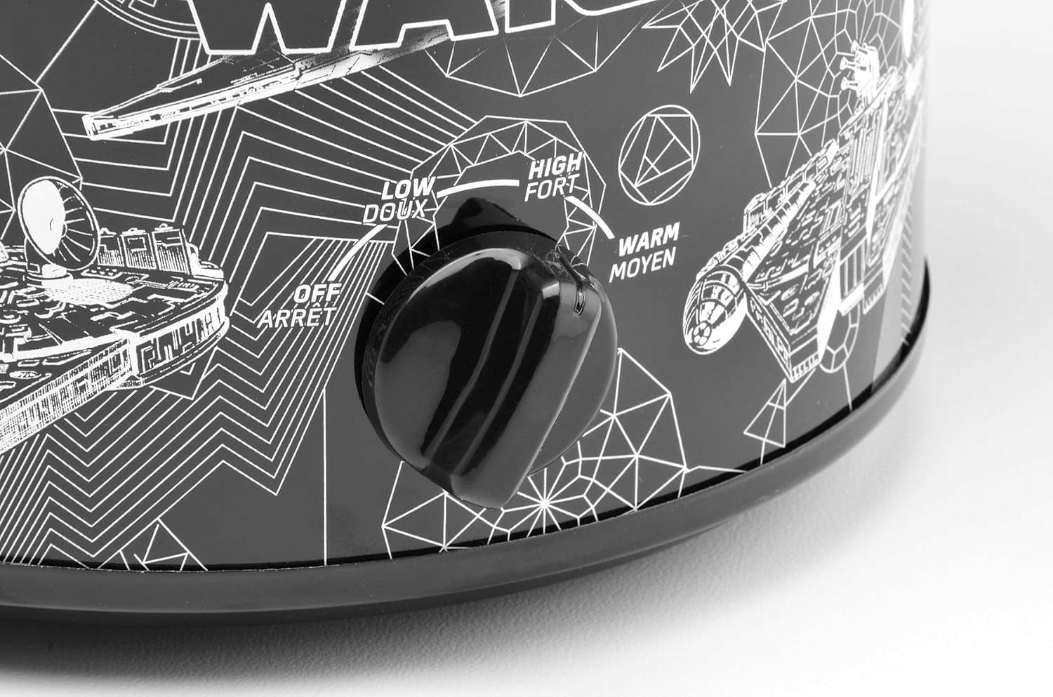 ships-in-the-galaxy-2-quart-slow-cooker-from-select-brands-food-warmer-for-dips-soups-other-dishes-electric-kitchen-appliance-with-tempered-glass-lid