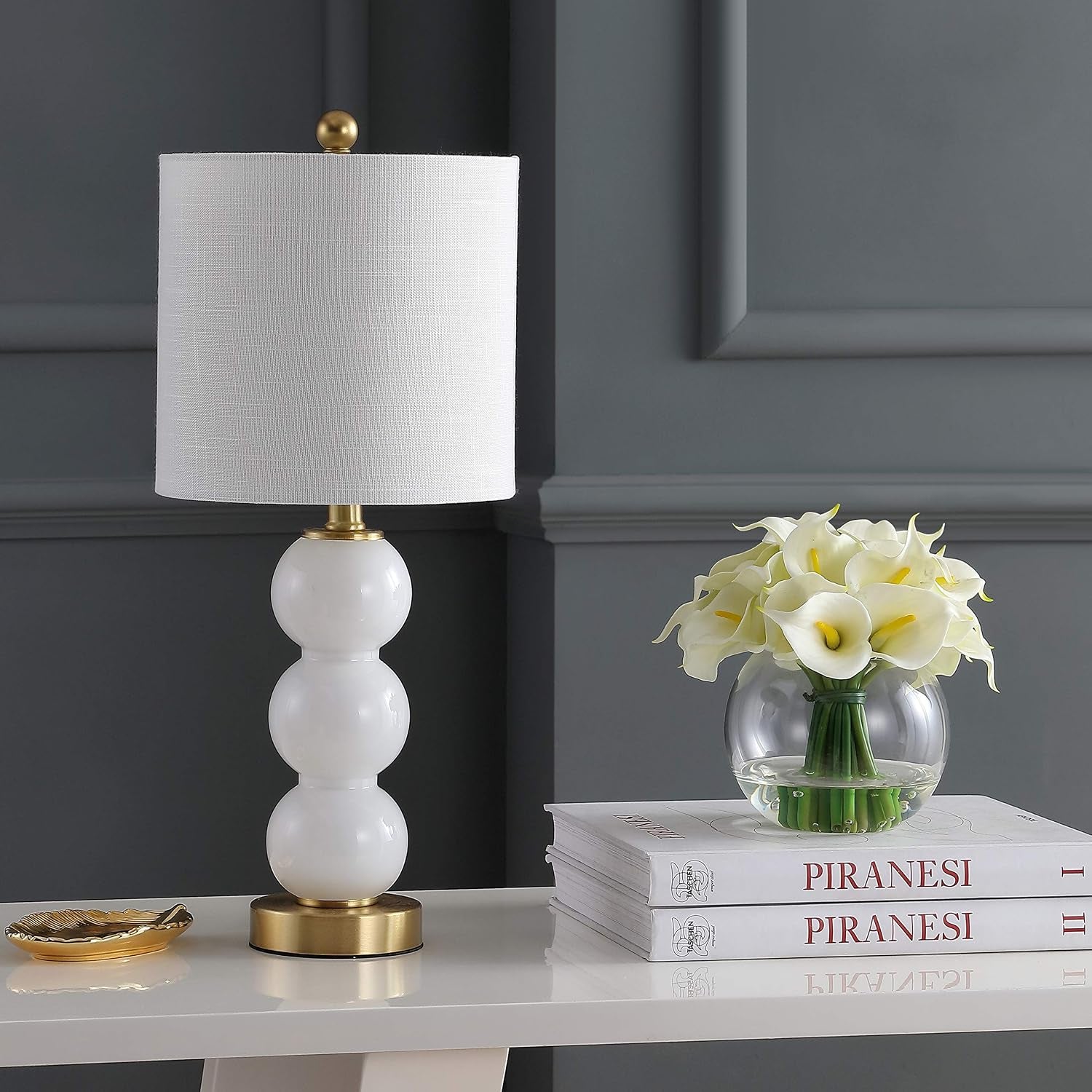 february-21-stacked-sphere-table-lamp-white-brass-gold
